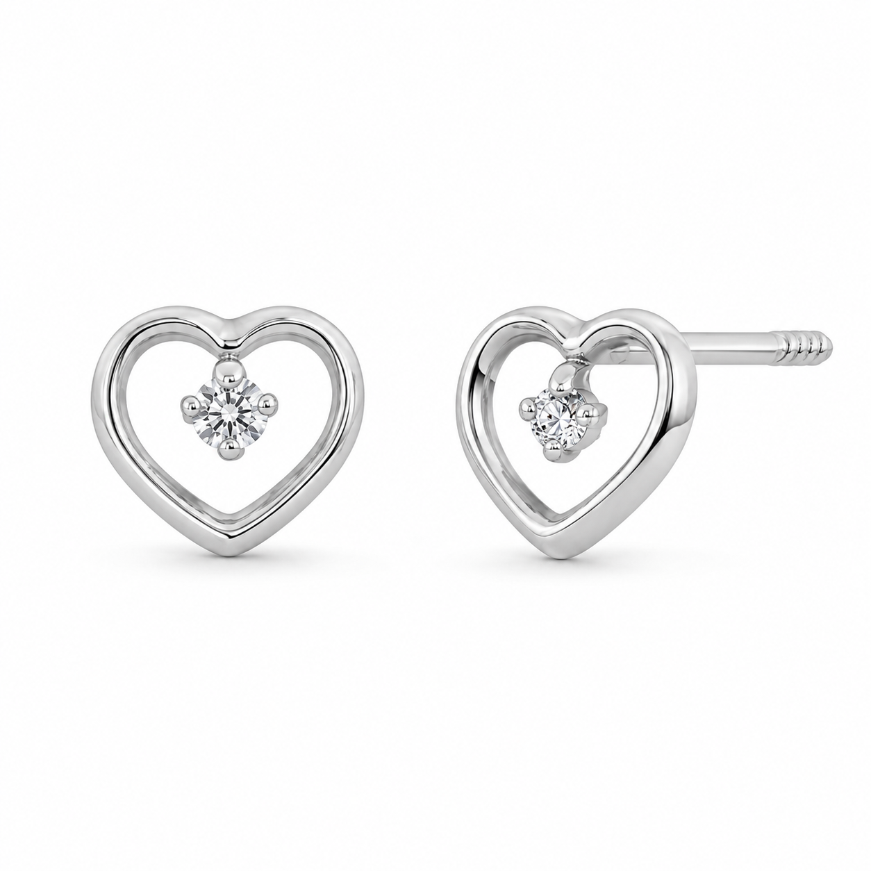 Broqueles Corazón Calado Blanco con Diamante