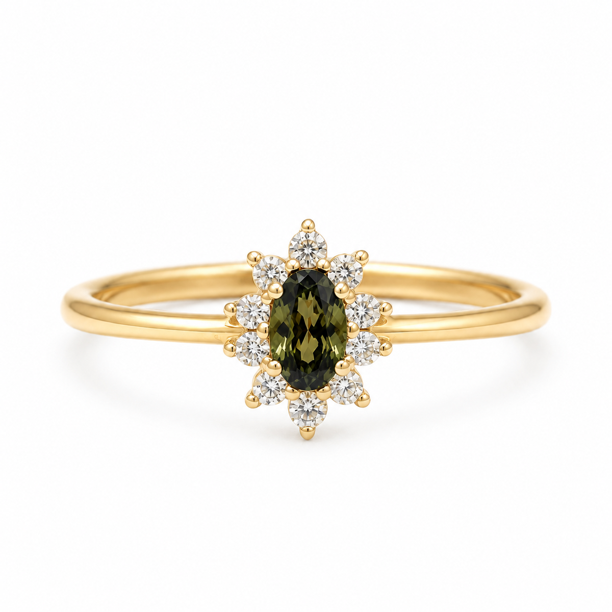 Anillo Oval con Corona de Zirconias