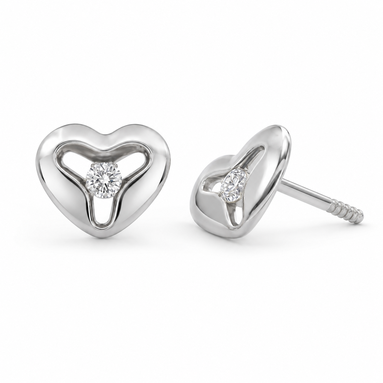 Broqueles Corazón Calado Blanco con Diamante