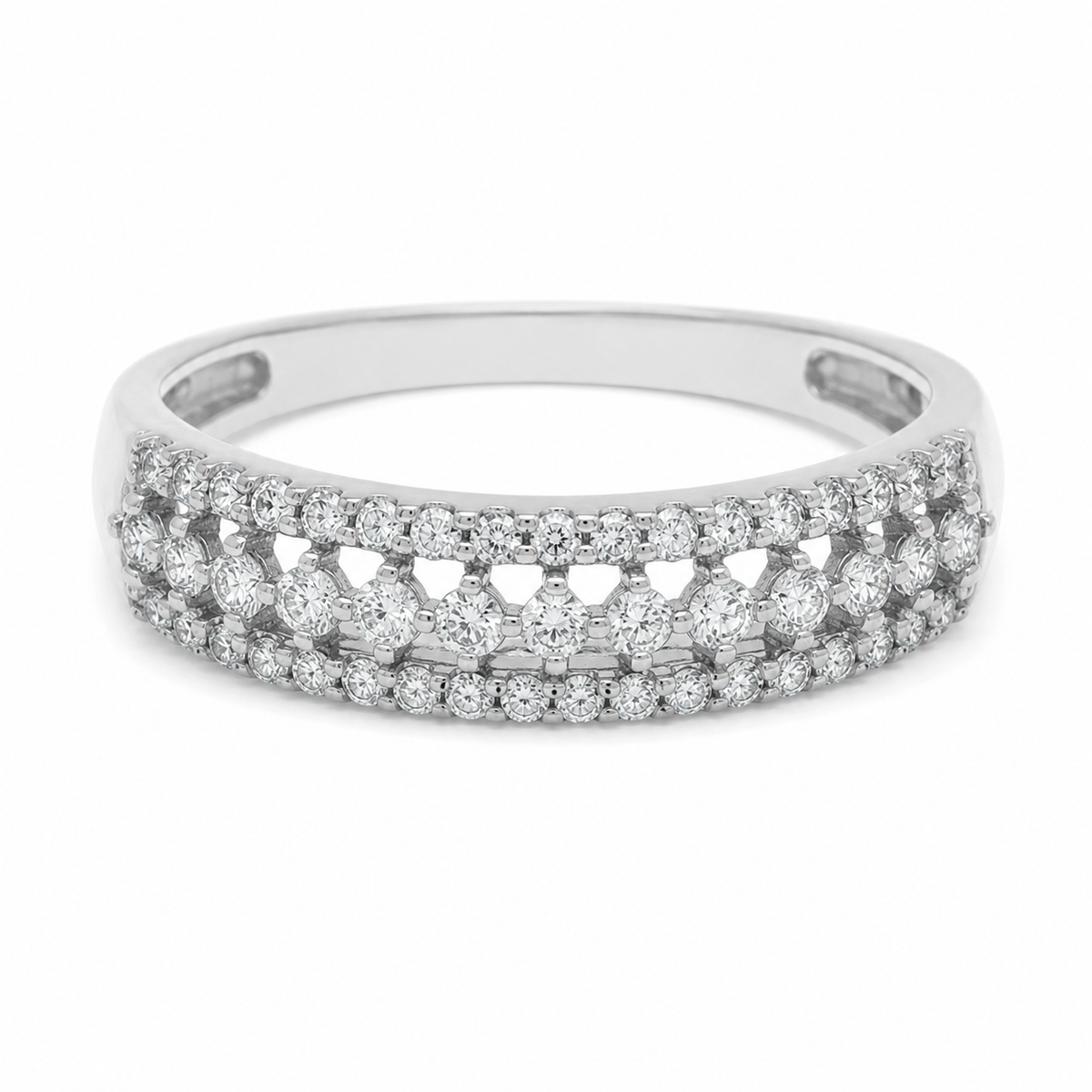 Anillo Oro Blanco con Triple Línea de Diamantes